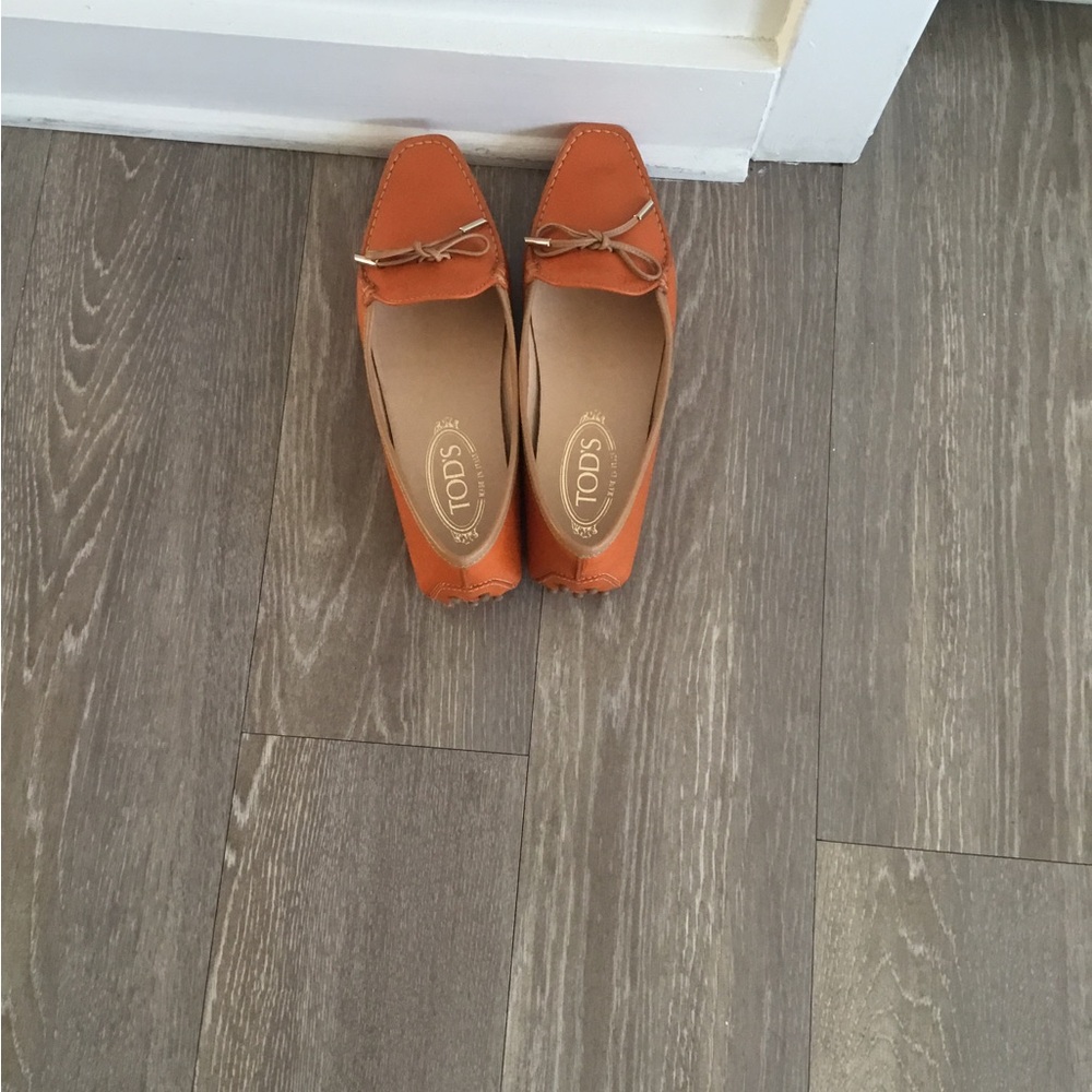 Tod's Orange Leather Bow Driving Loafers - Women's